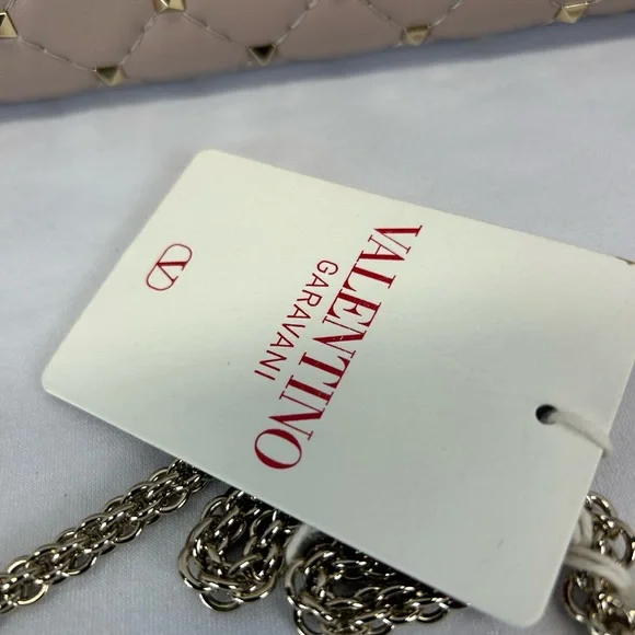 Valentino Garavani

Rockstud Spike Nappa Leather Crossbody Clutch Bag - Picture 3 of 14